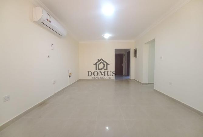 881421 - Property Main Image