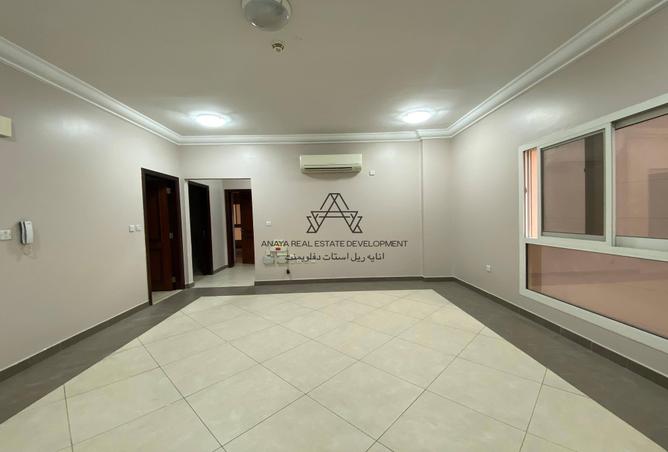 892418 - Property Main Image