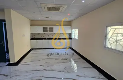 Apartment - 2 Bedrooms - 2 Bathrooms for rent in Somerset Al Mansoura - Al Mansoura - Doha