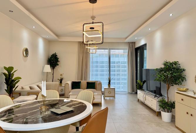 989251 - Property Image 2