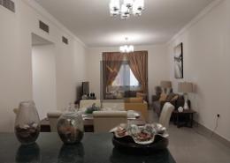صورةغرفة المعيشة لـ: شقة - 2 غرف نوم - 2 حمامات للكراء في عين خالد - عين خالد - الدوحة, صورة 1