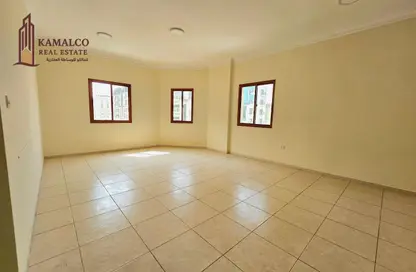 Apartment - 3 Bedrooms - 3 Bathrooms for rent in Al Mansoura - Al Mansoura - Doha