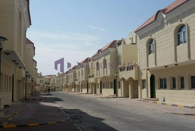 915184 - Property Image 2