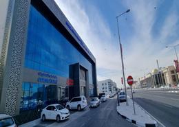 صورةمبنى خارجي لـ: مساحات مكتبية - 2 حمامات للكراء في غرب الهلال - الهلال - الدوحة, صورة 1