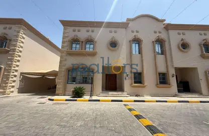 مجمع سكني - 3 غرف نوم - 4 حمامات للايجار في المعمورة 18 - المعمورة - الدوحة