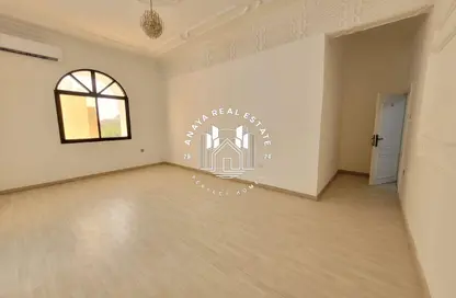 Villa - 1 Bedroom - 1 Bathroom for rent in Al Aziziyah - Al Aziziyah - Doha