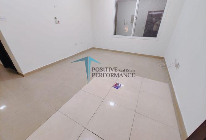 961731 - Property Image 2