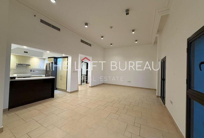 957000 - Property Image 2