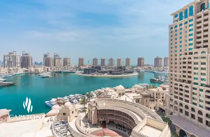 Apartment - 2 Bedrooms - 3 Bathrooms for rent in Tower 31 - Porto Arabia - The Pearl Island - Doha