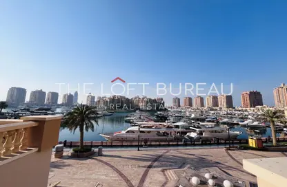 تاون هاوس - 4 غرف نوم - 5 حمامات للايجار في طريق بورتو الغربي - بورتو أرابيا - جزيرة اللؤلؤة - الدوحة