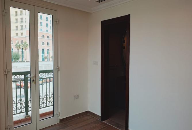 968710 - Property Image 3