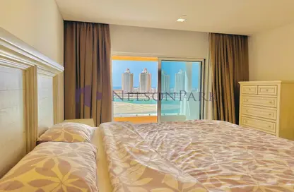Apartment - 3 Bedrooms - 4 Bathrooms for sale in Viva West - Viva Bahriyah - The Pearl Island - Doha