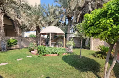 فيلا - 3 غرف نوم - 2 حمامات للايجار في شارع المطار القديم - طريق المطار القديم - الدوحة