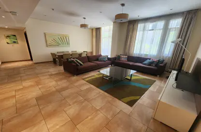 Apartment - 3 Bedrooms - 5 Bathrooms for rent in Fereej Bin Mahmoud North - Fereej Bin Mahmoud - Doha