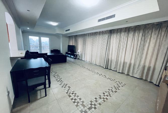 939359 - Property Image 2