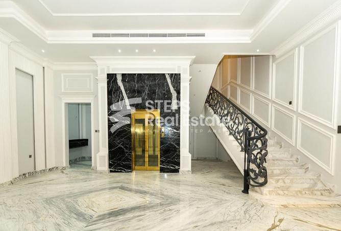 967132 - Property Image 3