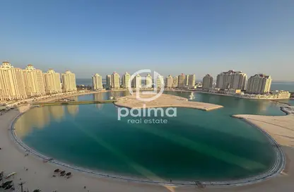 شقة - 2 غرف نوم - 3 حمامات للايجار في فيفا غرب - فيفا بحرية - جزيرة اللؤلؤة - الدوحة
