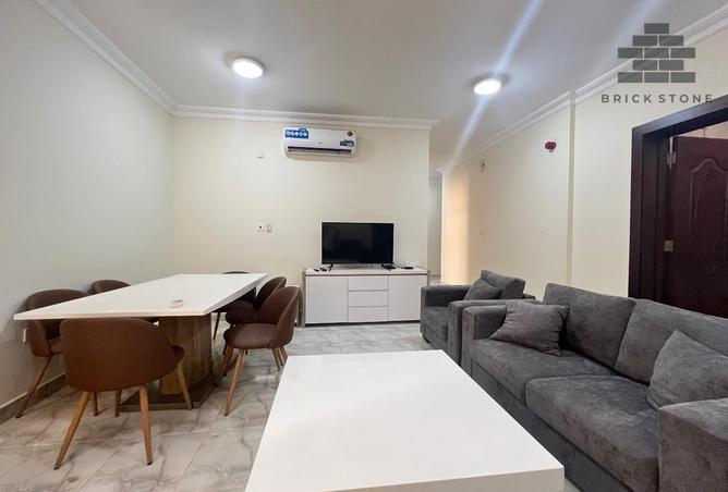 927162 - Property Image 2