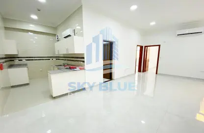 Apartment - 2 Bedrooms - 1 Bathroom for rent in Al Aziziyah - Doha