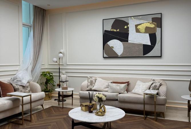 991512 - Property Image 2