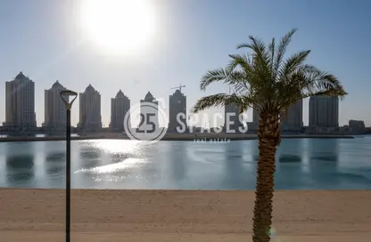 Townhouse - 1 Bedroom - 2 Bathrooms for sale in Viva West - Viva Bahriyah - The Pearl Island - Doha