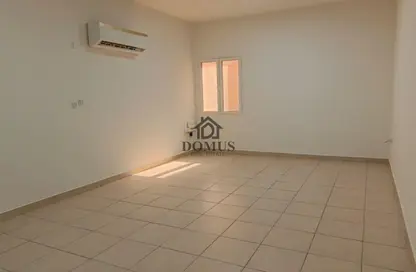 Apartment - 2 Bedrooms - 2 Bathrooms for rent in Al Zubair Street - Fereej Abdul Aziz - Doha