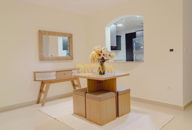 918560 - Property Image 2