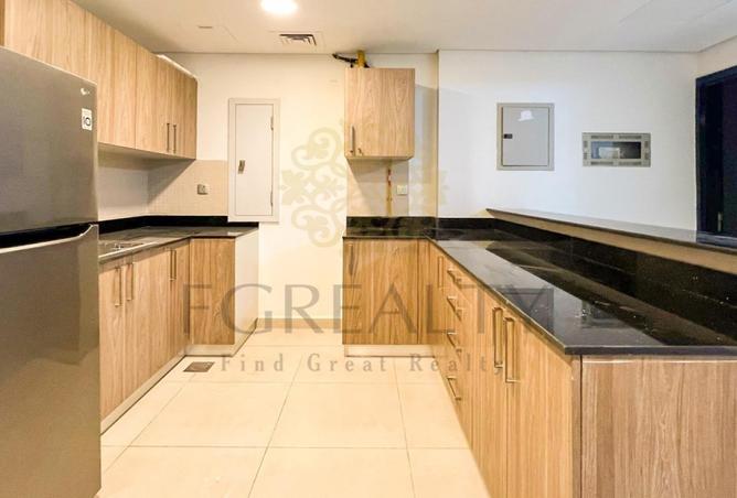 989220 - Property Image 3