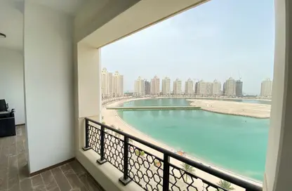Apartment - 2 Bedrooms - 4 Bathrooms for rent in Viva West - Viva Bahriyah - The Pearl Island - Doha