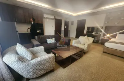 Living Room image for: Hotel Apartments - 1 Bathroom for rent in Fereej Abdul Aziz - Fereej Abdul Aziz - Doha, Image 1