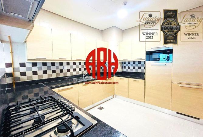 967415 - Property Image 3