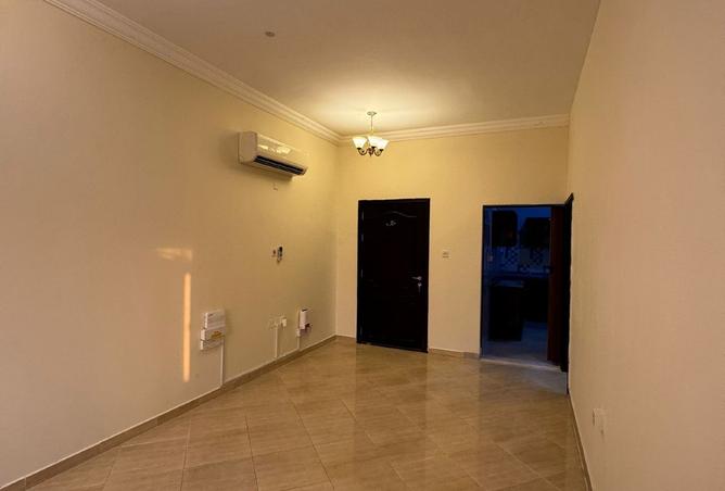 945522 - Property Image 2