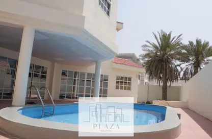 صورة لـ حوض سباحة فيلا - 3 غرف نوم - 4 حمامات للايجار في سلاطة الجديدة - سلاطة - الدوحة ، صورة رقم 1