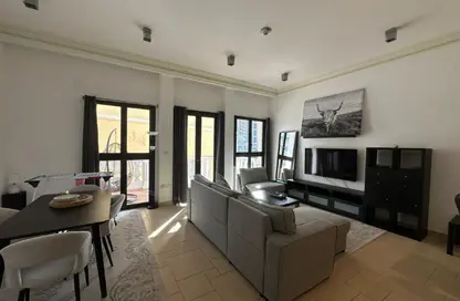 Apartment - 1 Bedroom - 2 Bathrooms for rent in The Pearl Island - Doha