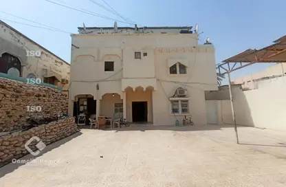 فيلا - 8 غرف نوم - 8 حمامات للبيع في شارع العزيزة - العزيزية - الدوحة