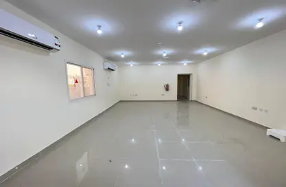 Empty Room image for: Warehouse - Studio - 3 Bathrooms for rent in Birkat Al Awamer - Al Wakra, Image 1