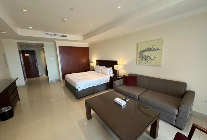 952139 - Property Image 2