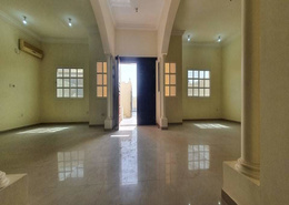 Villa - 5 bedrooms - 6 bathrooms for rent in Izghawa - Izghawa - Doha