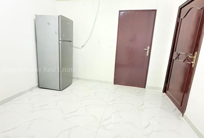 998953 - Property Image 2