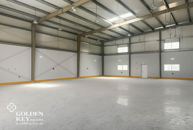 922420 - Property Image 2