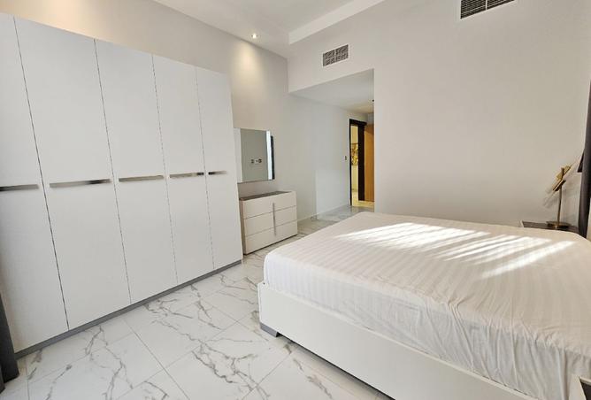 938629 - Property Image 2