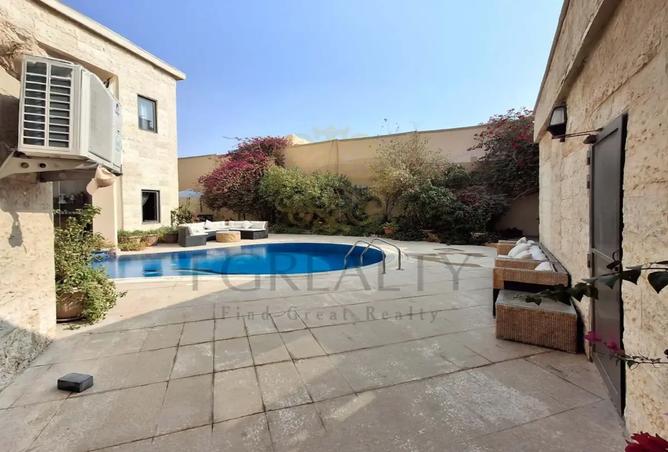 961368 - Property Image 2