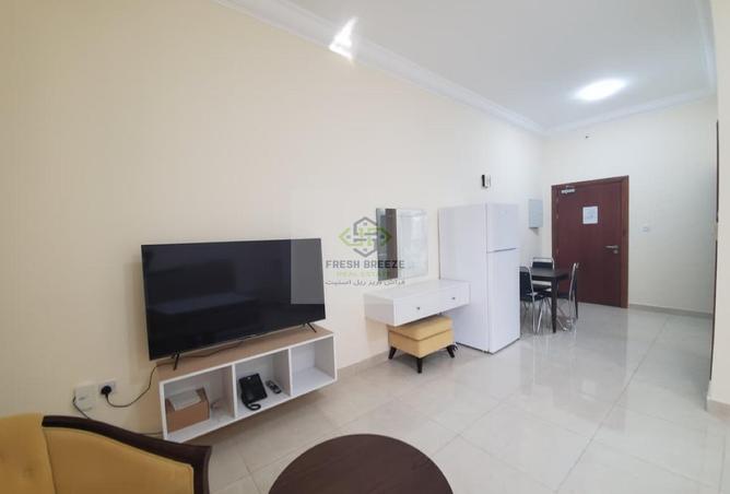 998661 - Property Image 2