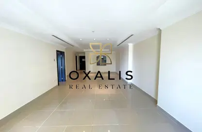 Apartment - 1 Bedroom - 2 Bathrooms for rent in Tower 21 - Porto Arabia - The Pearl Island - Doha