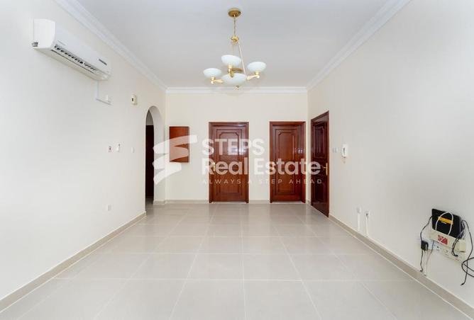 975345 - Property Main Image