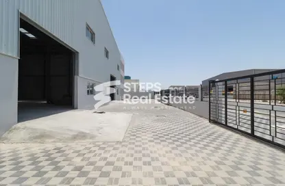 Warehouse - Studio - 1 Bathroom for rent in East Industrial Street - Birkat Al Awamer - Al Wakra