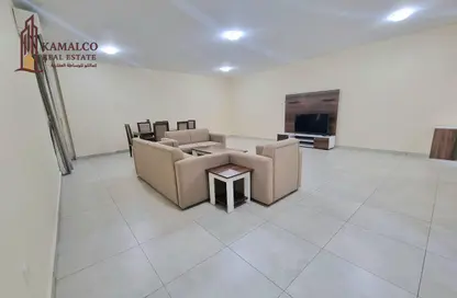 Apartment - 2 Bedrooms - 2 Bathrooms for rent in Old Al Ghanim - Al Ghanim - Doha