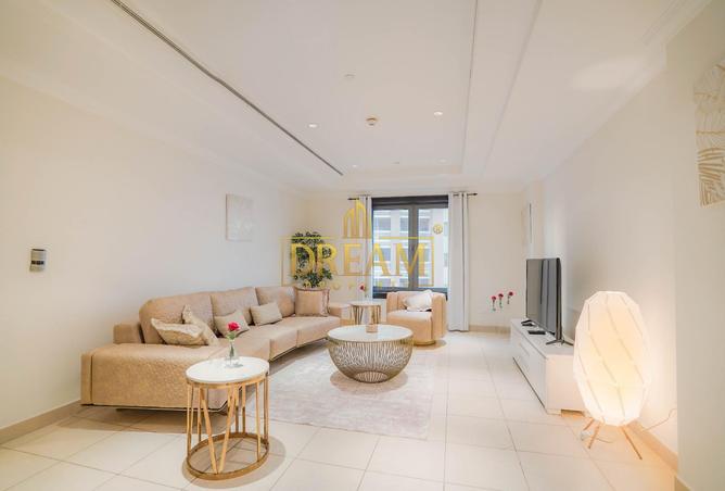887465 - Property Image 2