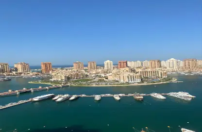 Apartment - 3 Bedrooms - 3 Bathrooms for rent in Tower 5 - Porto Arabia - The Pearl Island - Doha