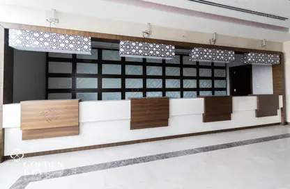 محل تجاري - استوديو - 2 حمامات للايجار في شارع السد - السد - الدوحة